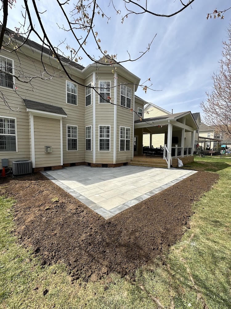 Alex's Lawnscape